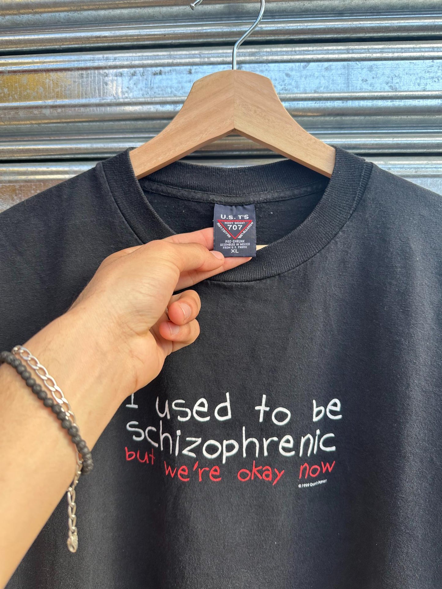 (L/XL) Reme Vintage "I Used To Be Schizofrenic But Now We Are Okay"