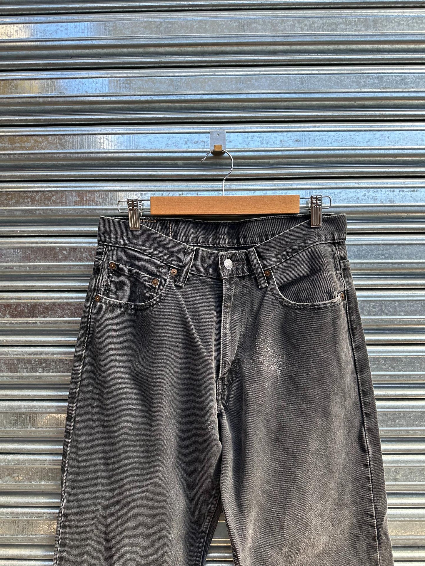 (32) Jean Levis 550 "Light Gray"