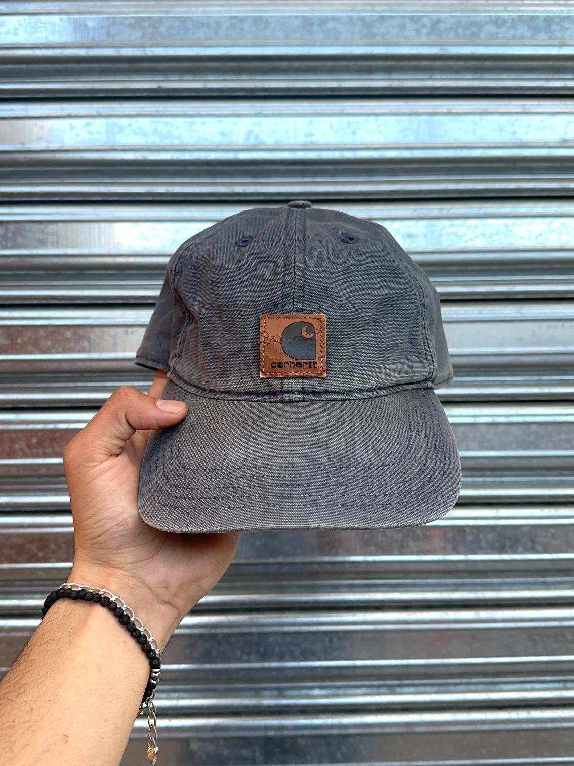 (U) Gorro Y2K Carhartt "Smoked Gray / Leather Tag "