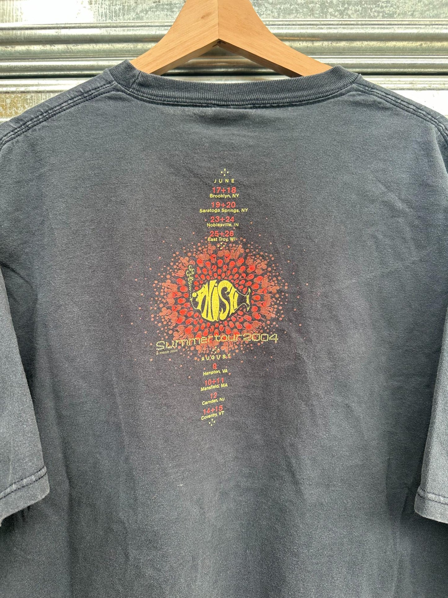 (XL) Reme Beneficial Ts x Akish "Summer Tour 2004"