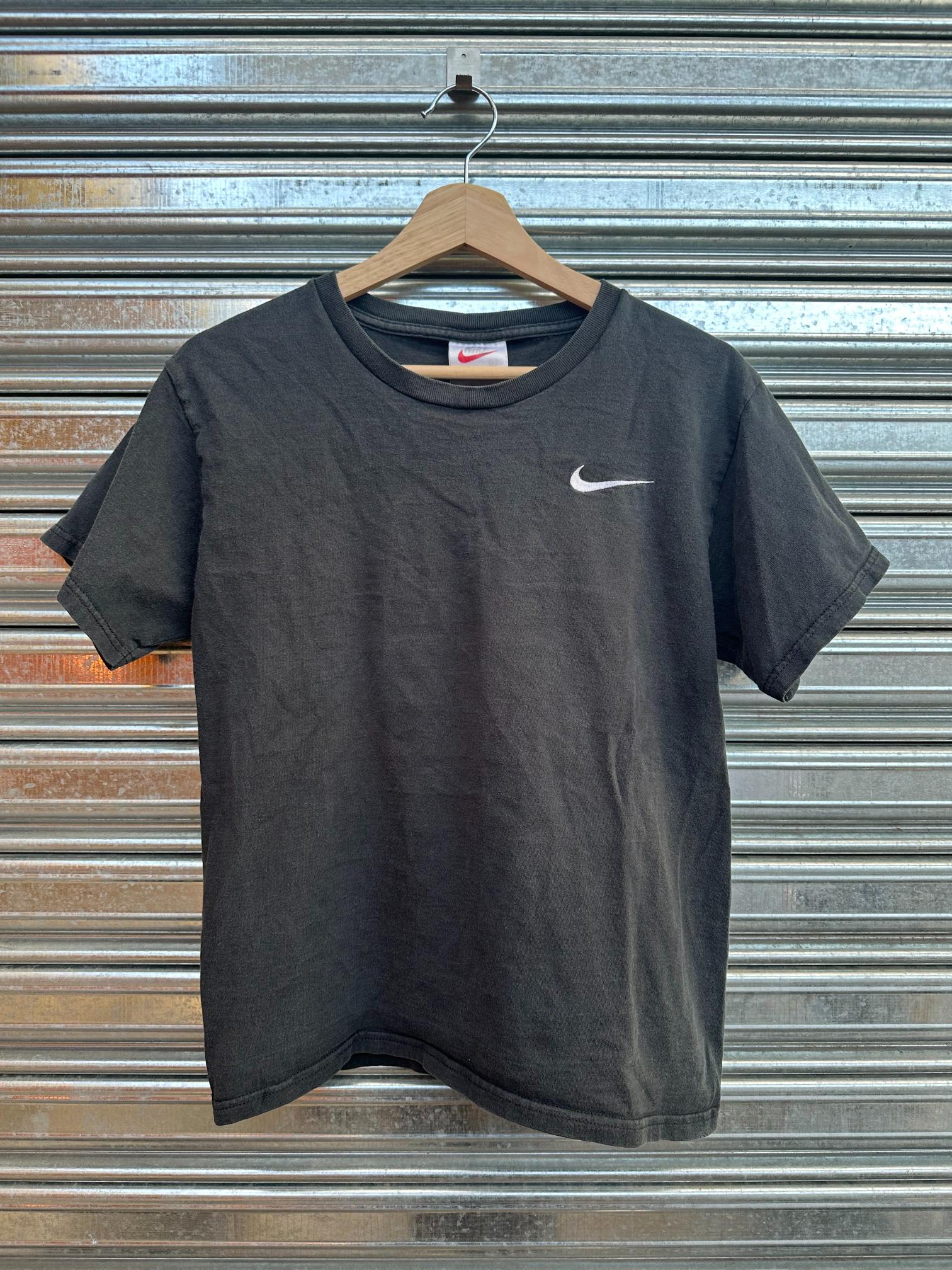 (M) Wmns Reme Vintage Nike 1990s "White over Black Swoosh"