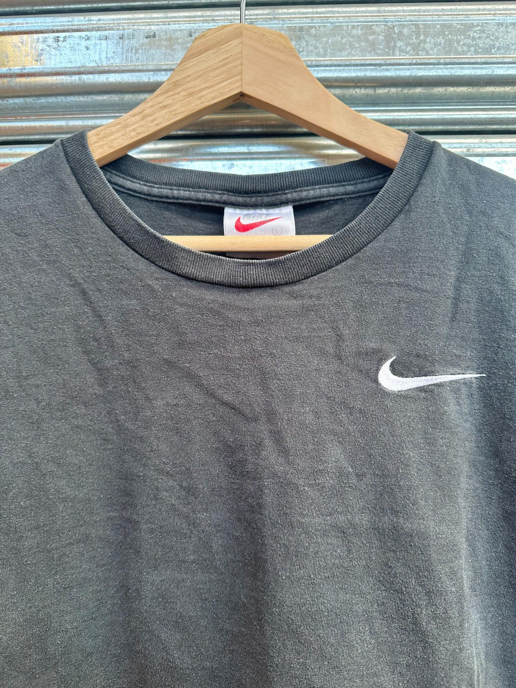 (M) Wmns Reme Vintage Nike 1990s "White over Black Swoosh"