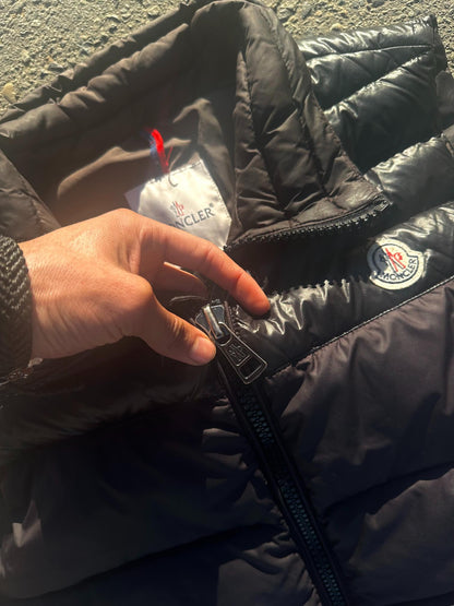 (M/L) Chaleco Moncler Legit