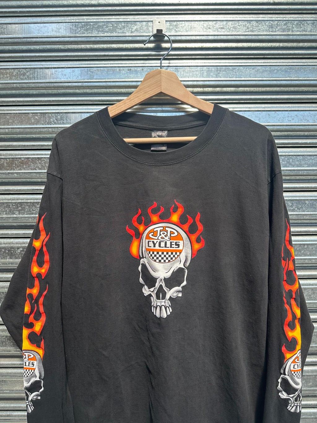 (L) Reme Y2K Lightning Clothing Manga Larga "JyP Cycles x Fire Skull"