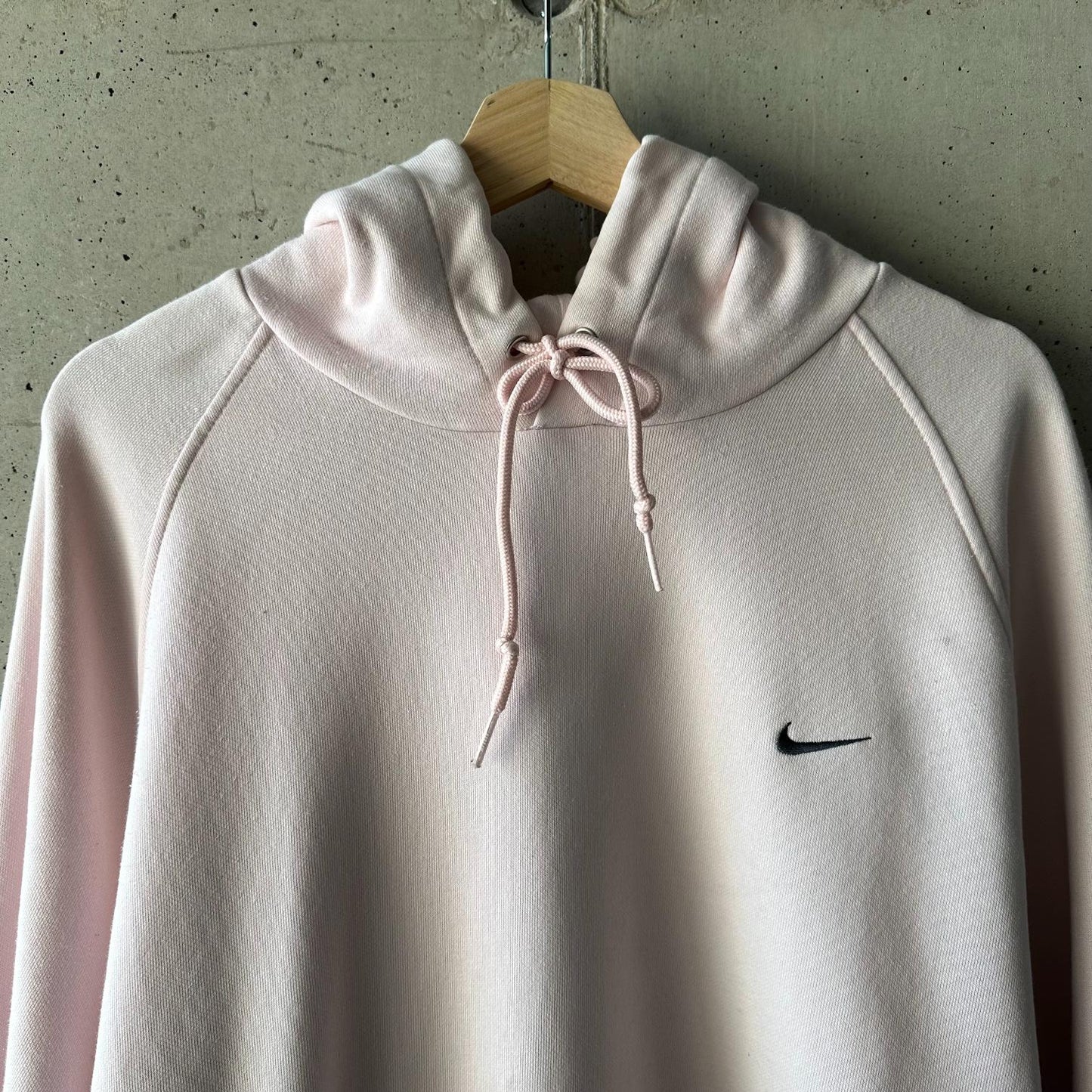 (XL) Canguro Nike Swoosh Y2K  "White Over Pink"