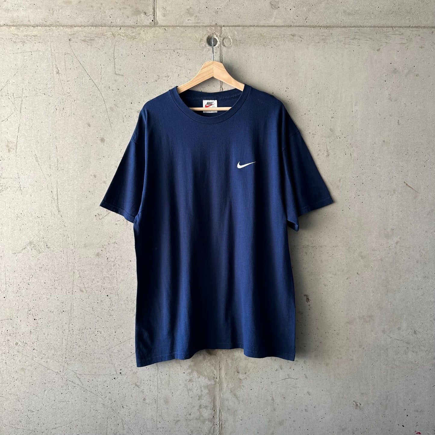 Remera Nike Vintage 90s "White Over Blue"