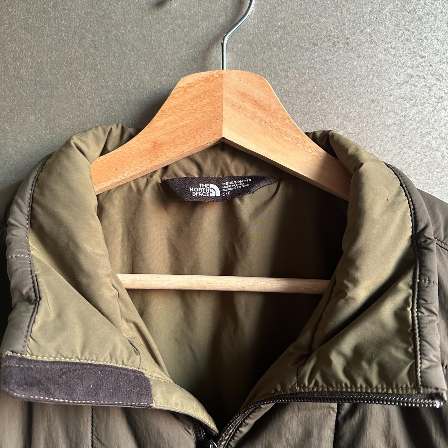 (M) Campera de Plumas The North Face Capitoneada "Moss Green"