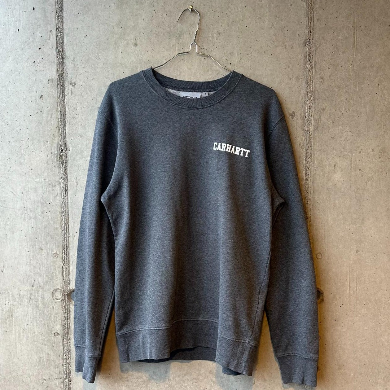 (S) Buzo Carhartt WIP "logo"