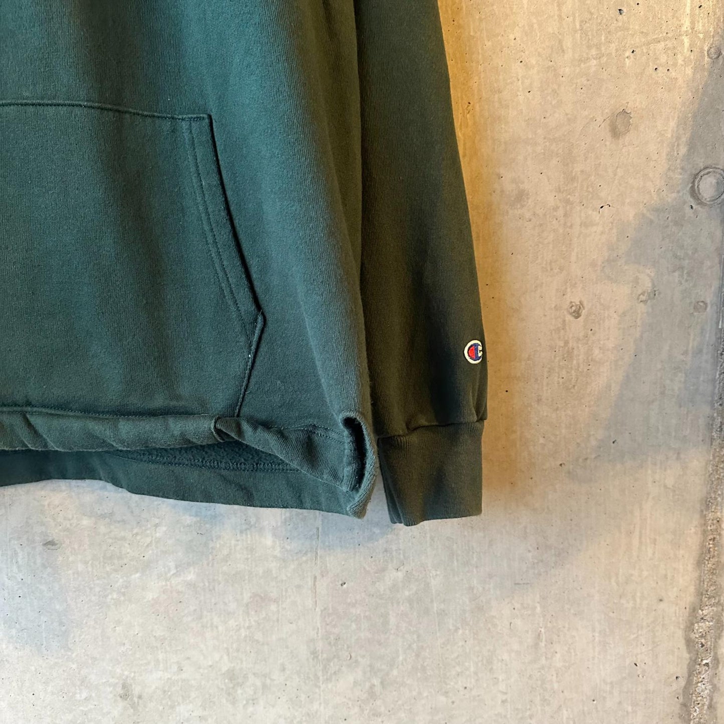 (L) Canguro Vintage Champion Verde "Embroidered Isologo"