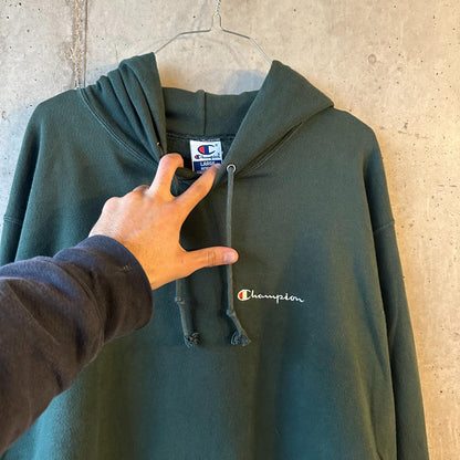 (L) Canguro Vintage Champion Verde "Embroidered Isologo"