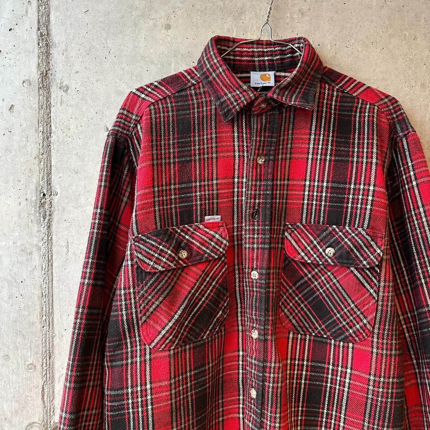 (L) Camisa de Franela Carhartt "Red Oak"