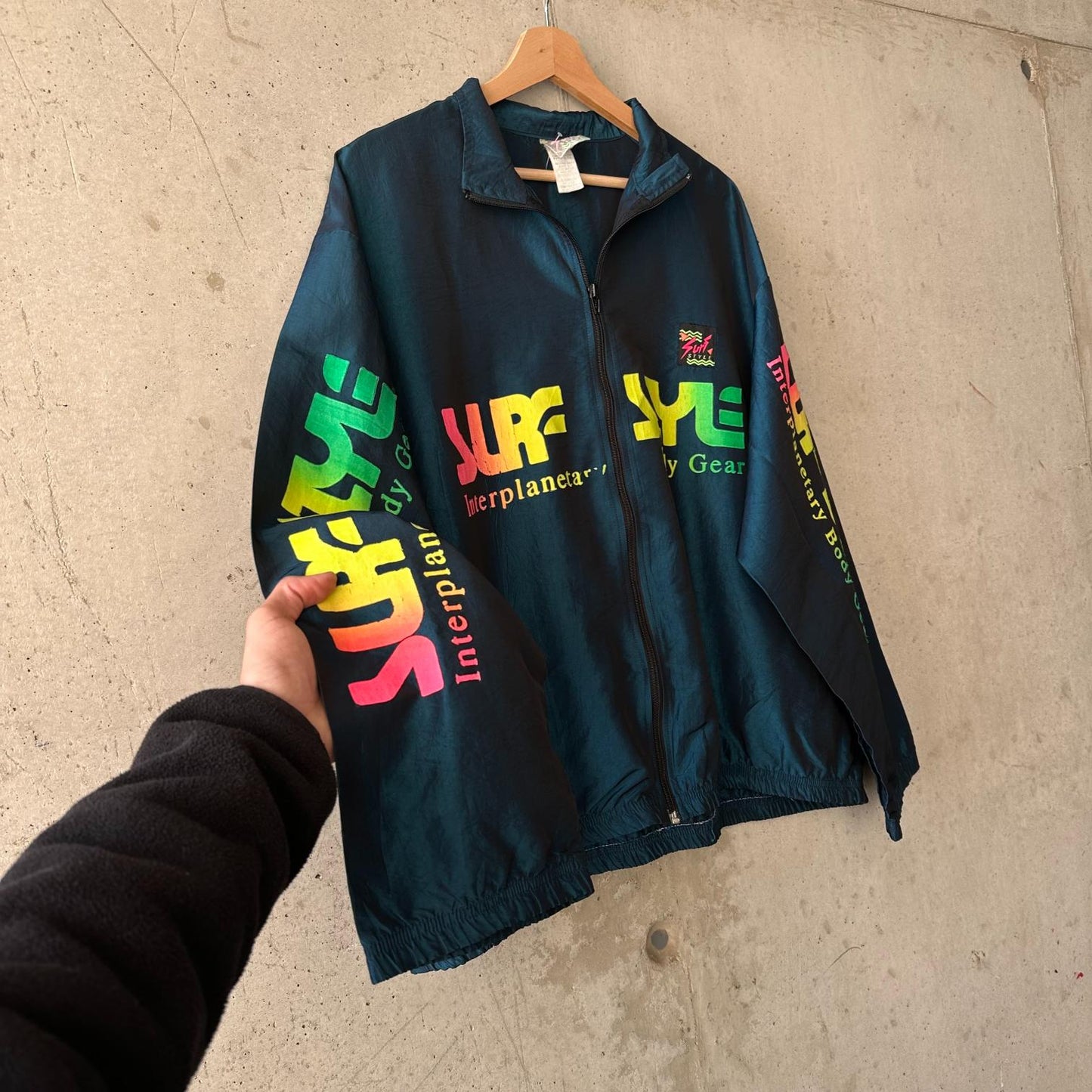 Anorak Surf Style "International Body Gear"