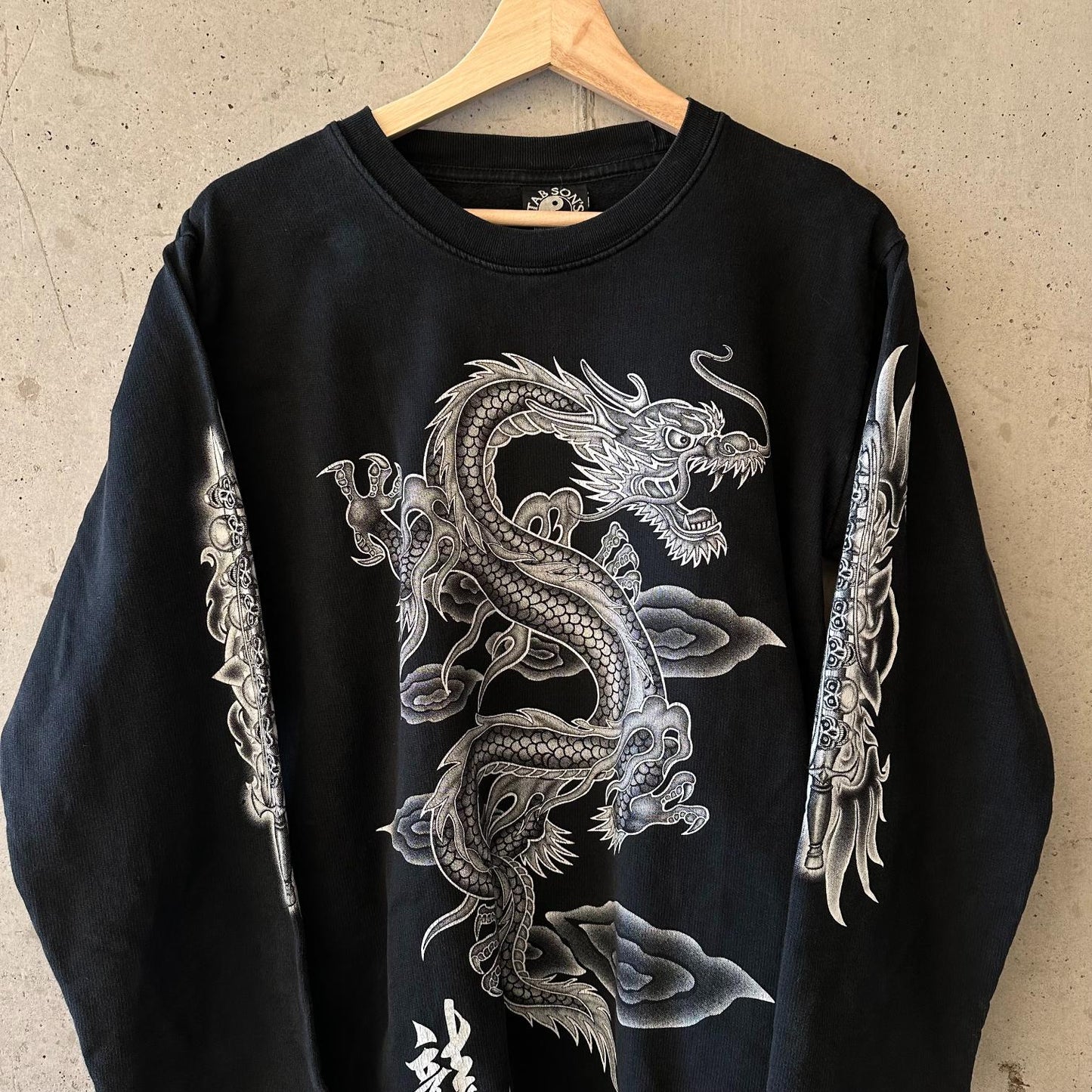 Buzo Y2K  "Dragon / Ying Yang Dragon"