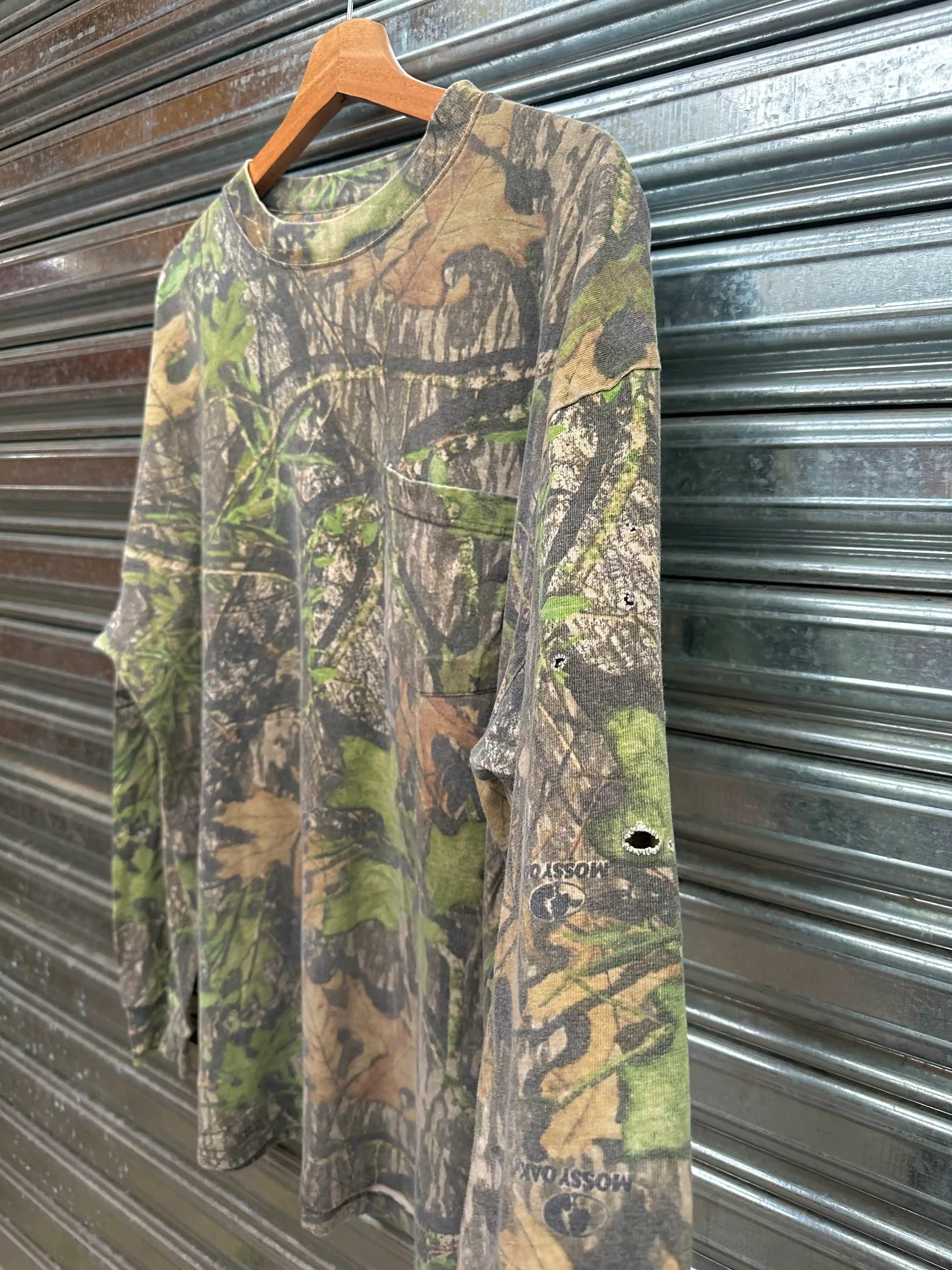(L) Remera Real tree 00's / Real tree