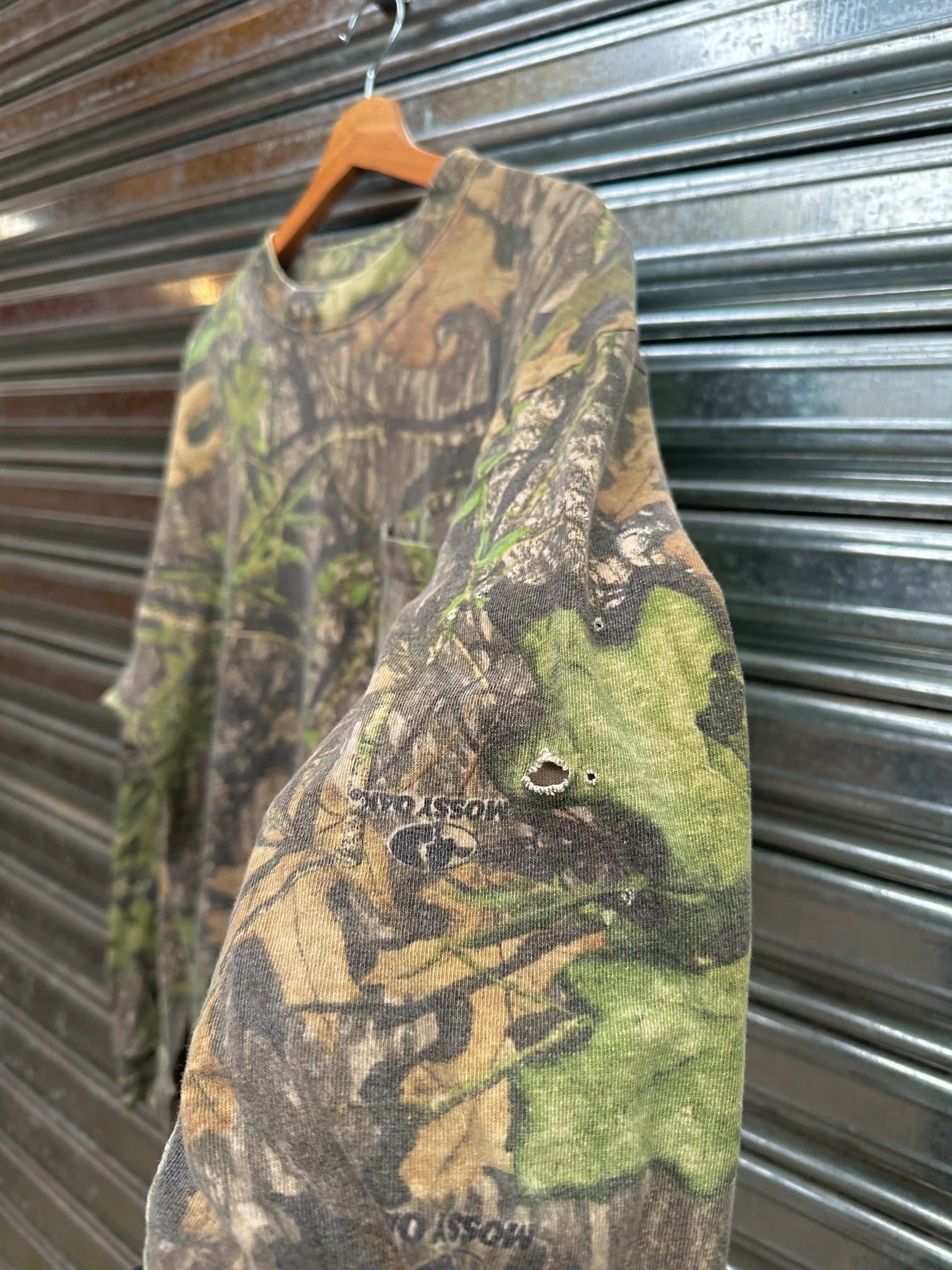 (L) Remera Real tree 00's / Real tree