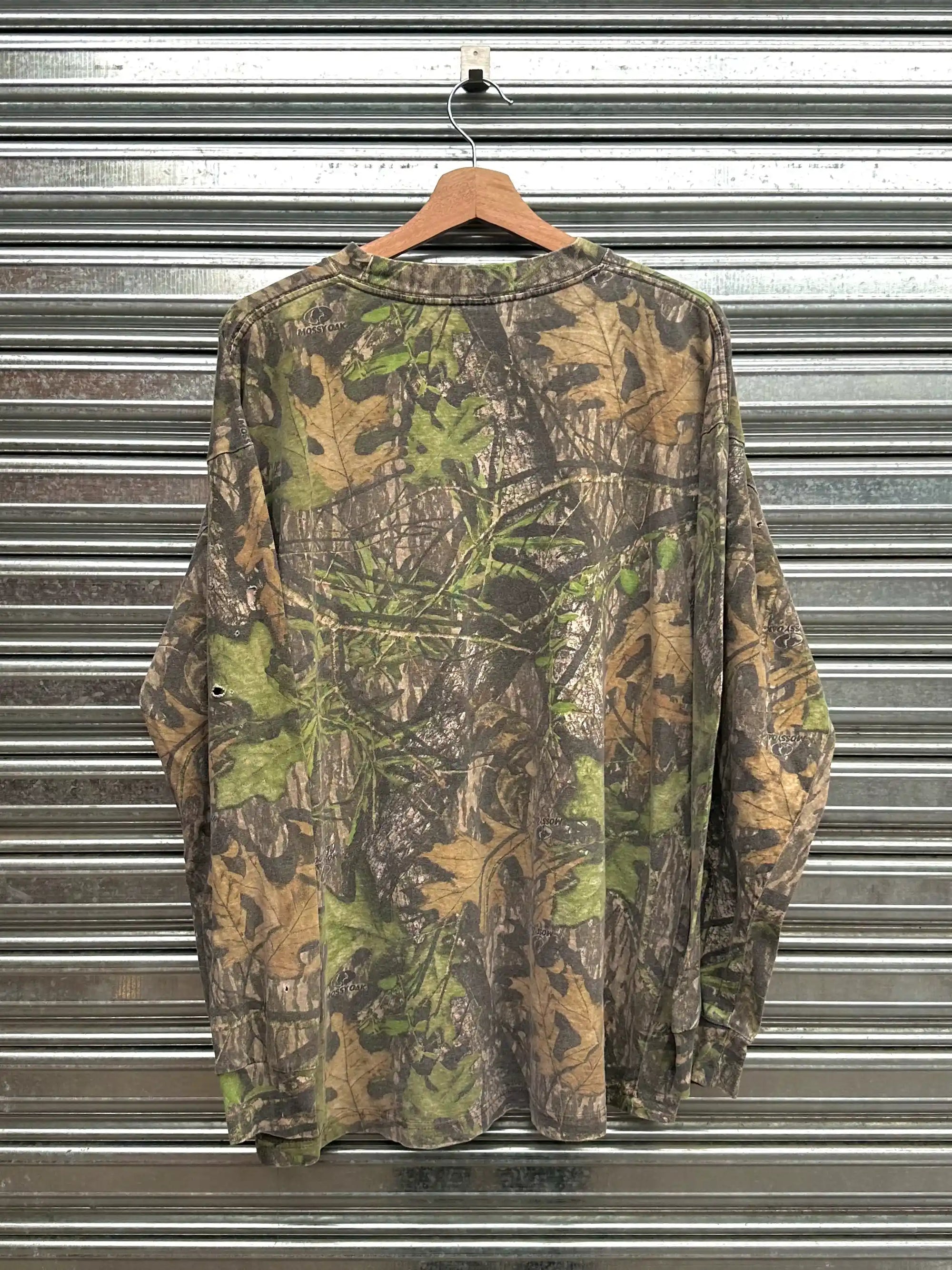(L) Remera Real tree 00's / Real tree