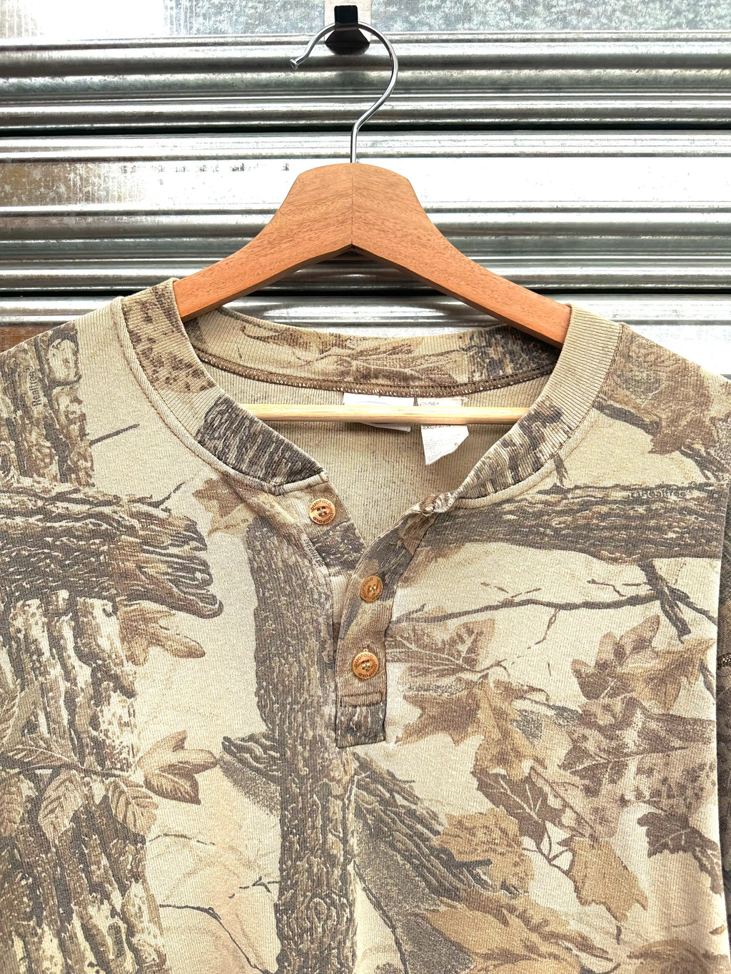 (XL/XXL) Remera Real Tree Vintage con Botones
