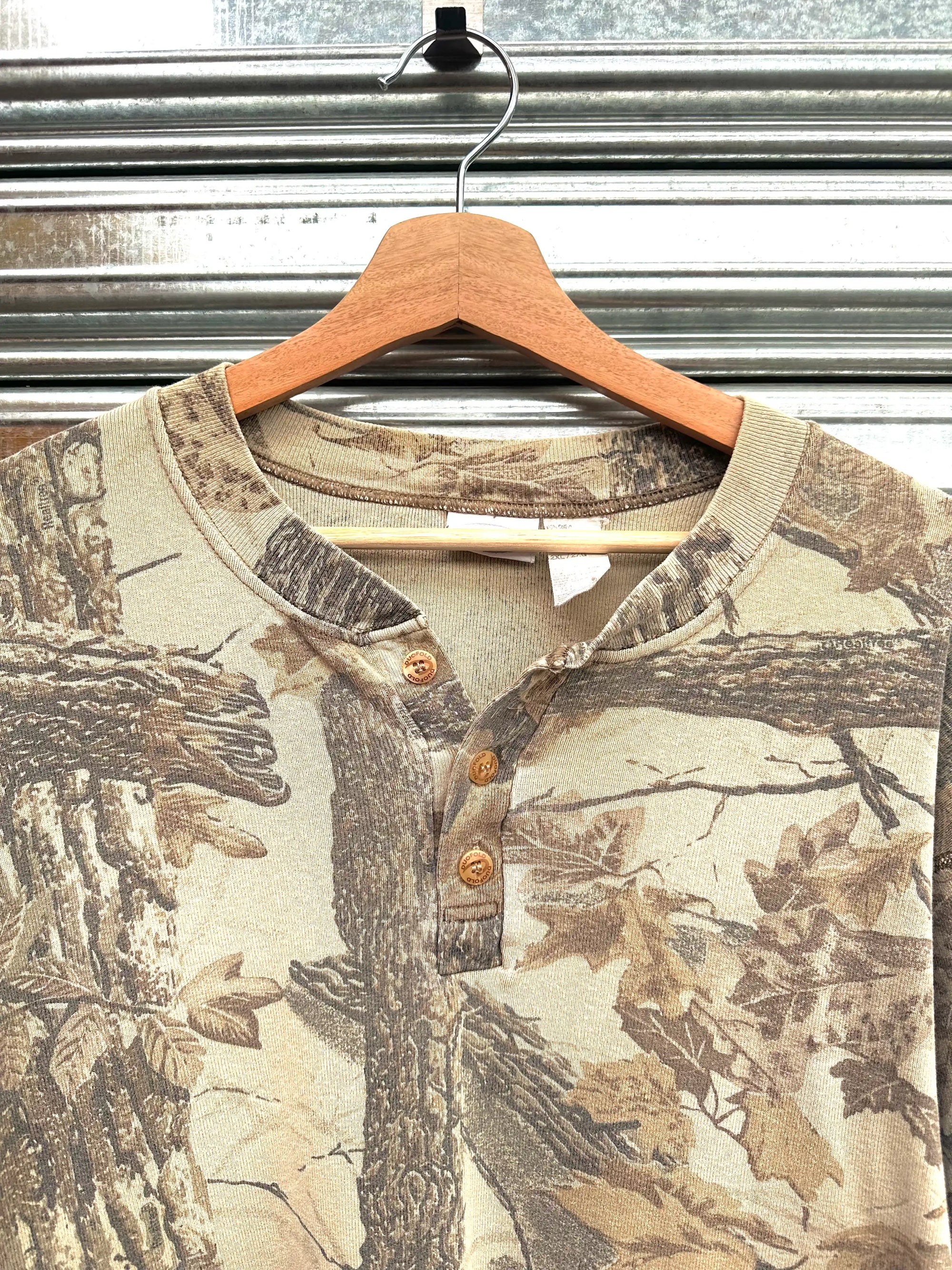 (XL/XXL) Remera Real Tree Vintage con Botones