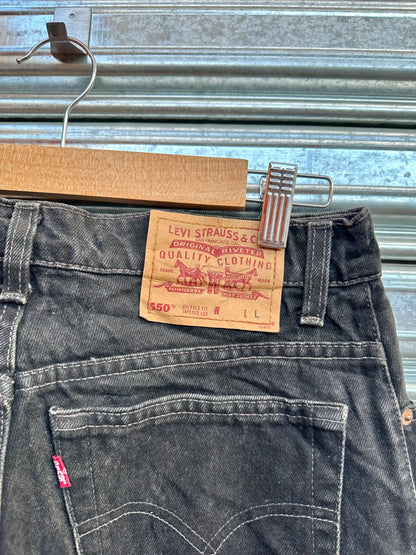 (29) Jean Levis Vintage 550 "Black" Red Tab