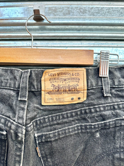 (28) Jean Levis Vintage 550s "Black" Orange Tab