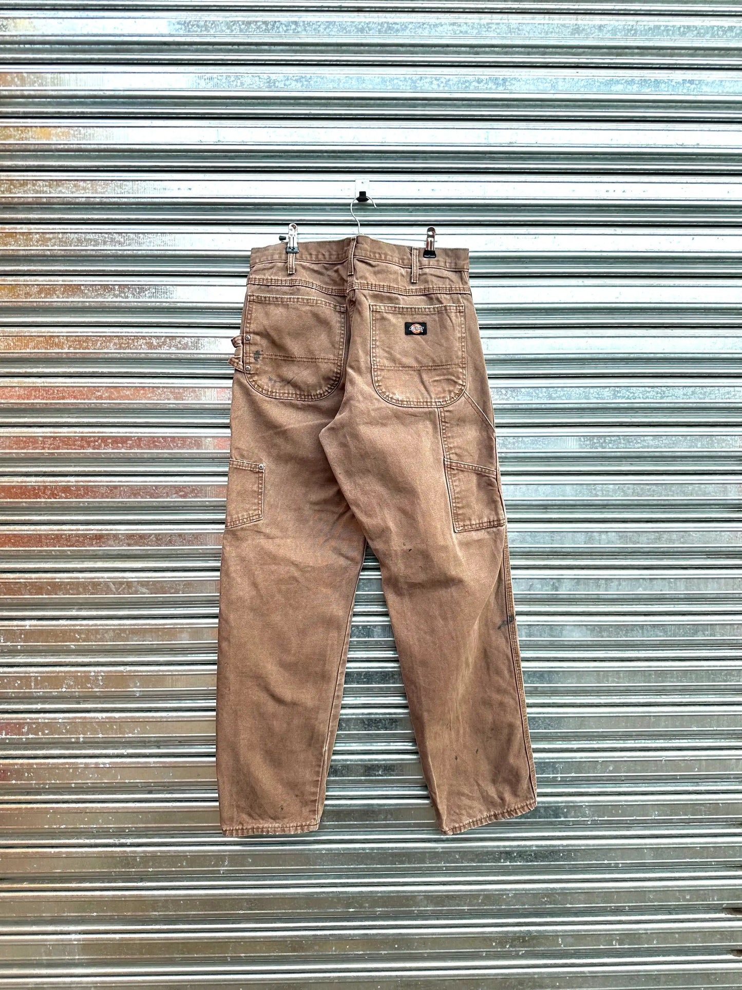 (32) Jean Carpintero Dickies "Mocca Brown / Black Paint"