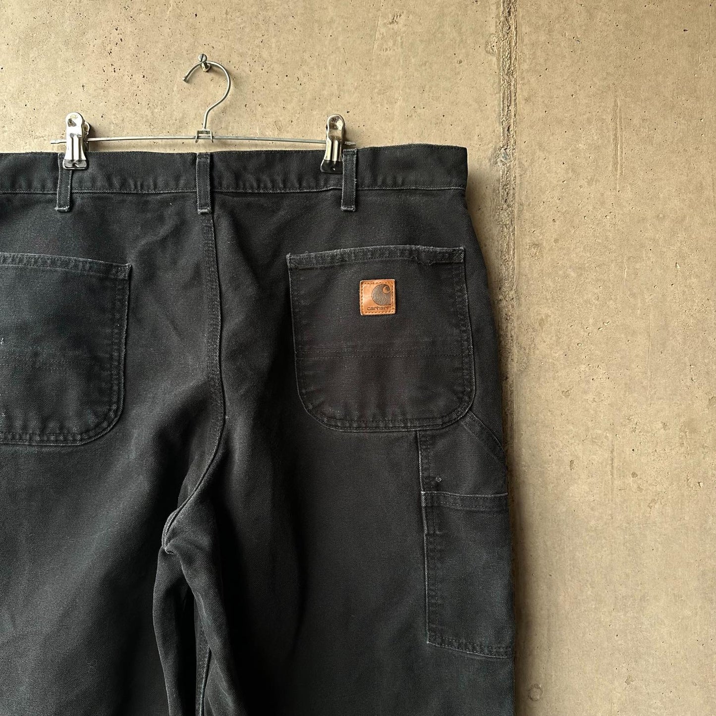 (38) Pantalón Carpintero Vintage Carhartt "Black x Paint"