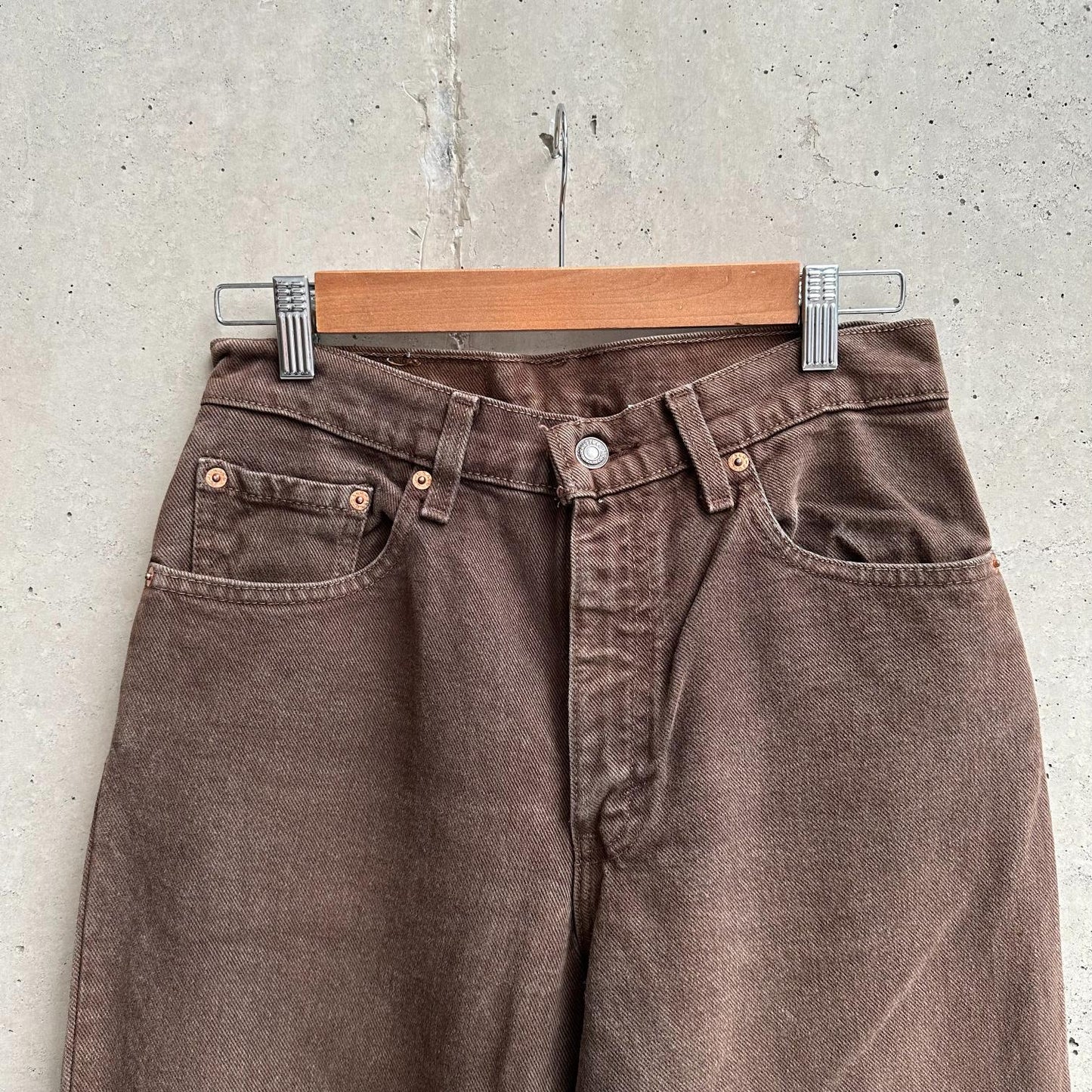 (28) Jean Vintage Levis 550 (Wmns) Marron Travis Scott