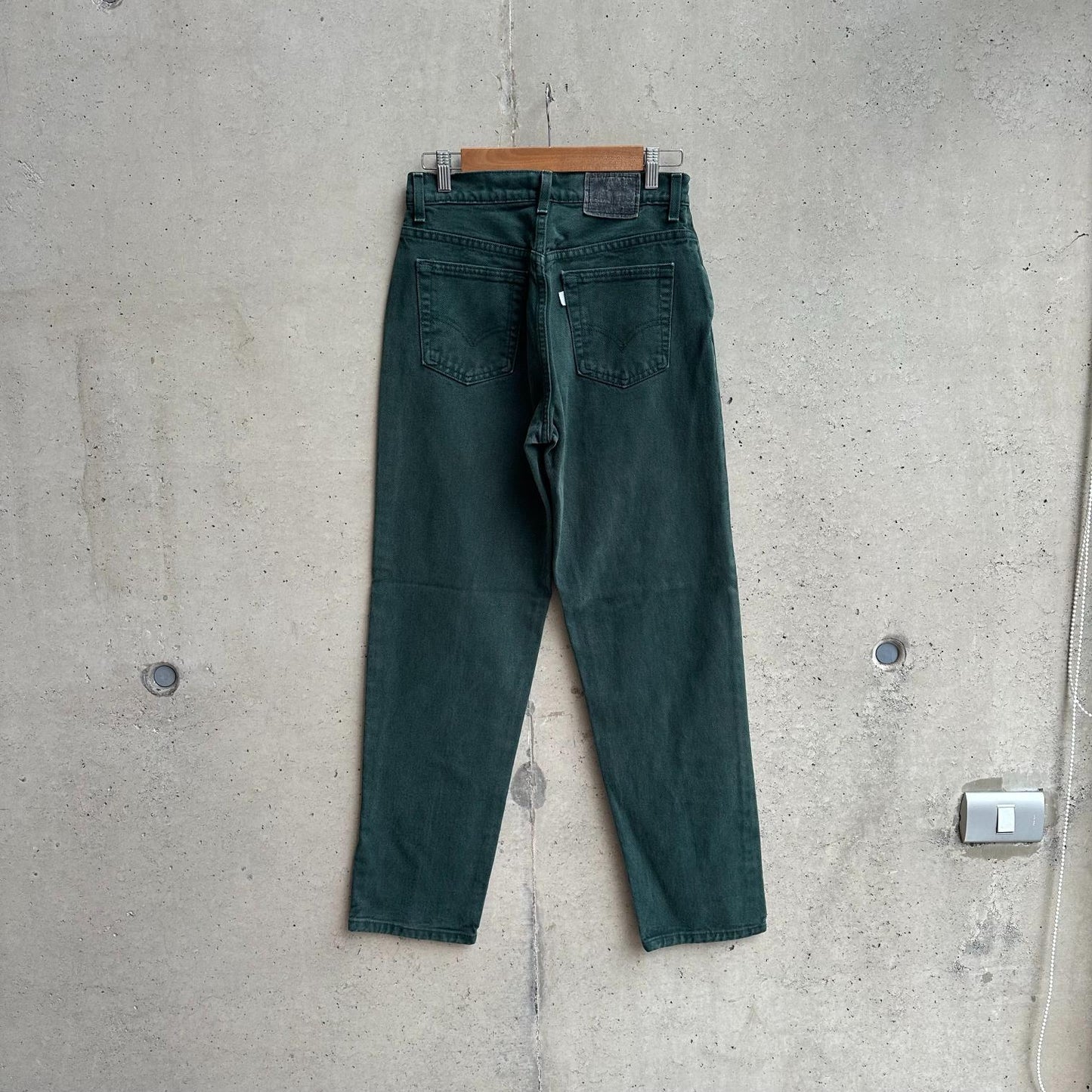 (28) Jean Vintage 90s Levis Silvertab Mom / Loose  "Mossy Green"