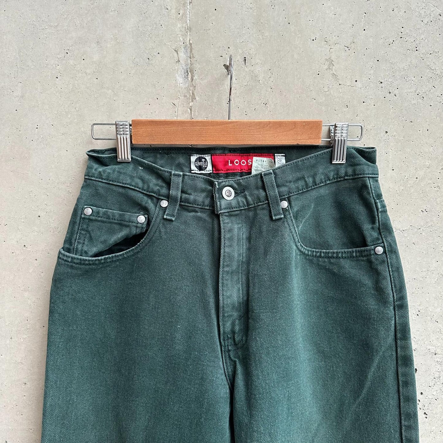 (28) Jean Vintage 90s Levis Silvertab Mom / Loose  "Mossy Green"