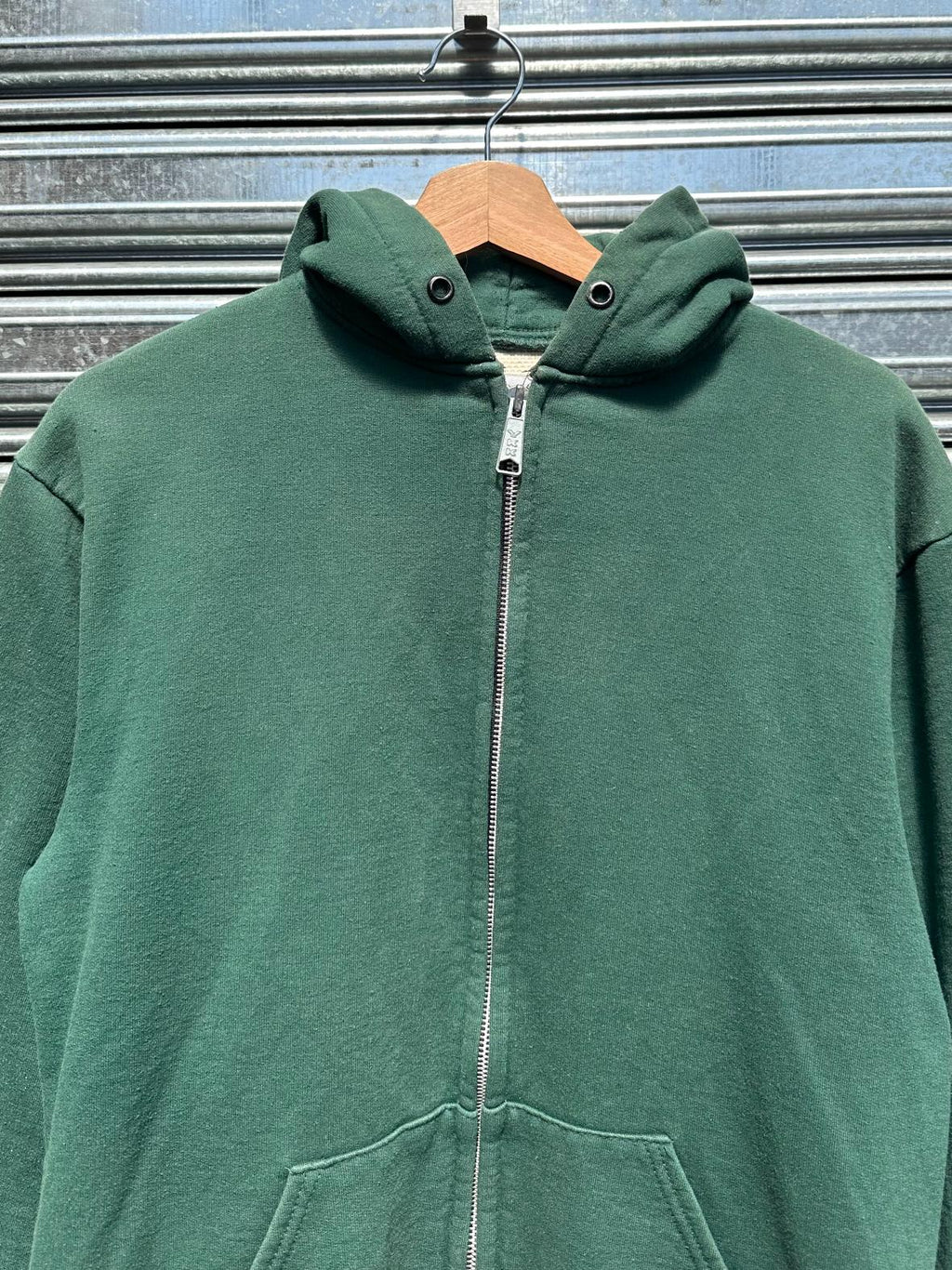 (L) Campera Carhartt Zip Up "Dark Green/Isologo"