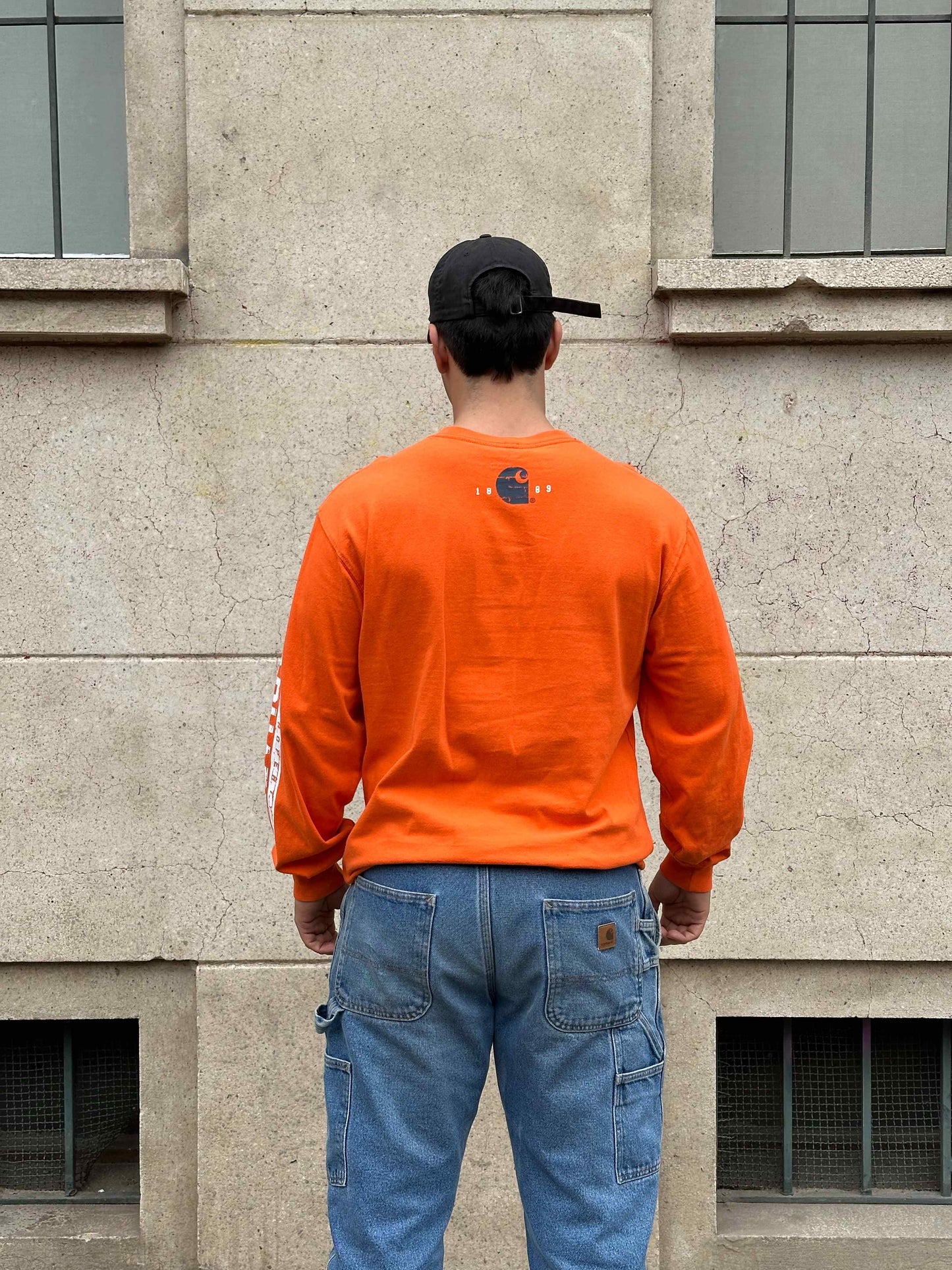 (L) Reme Carhartt Pocket Manga Larga Naranja "Property Of Carhartt"