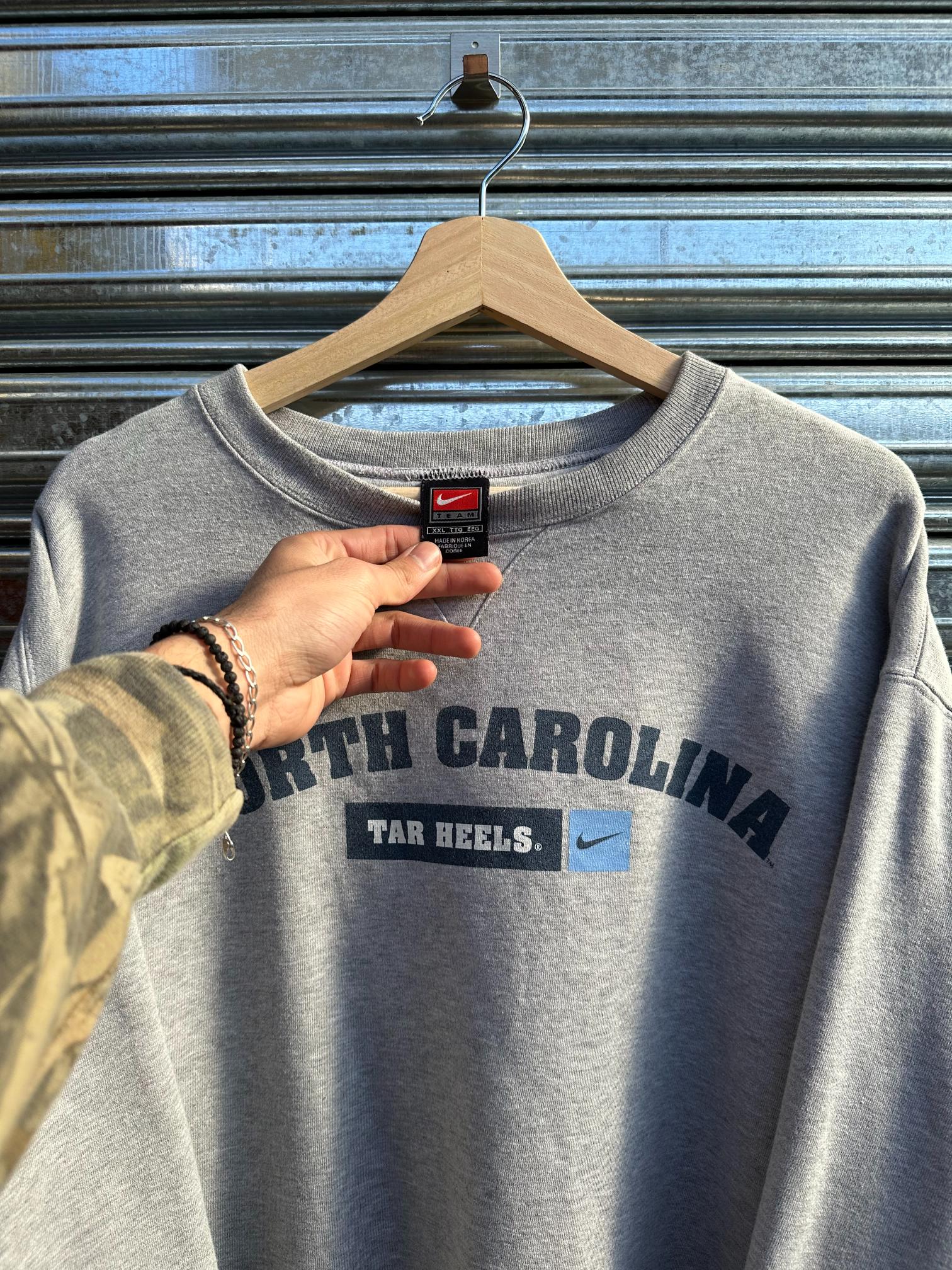 (XXL) Buzo Vintage Nike Team Años 90s 'North Carolina Tar Heels' Blue Over Gray