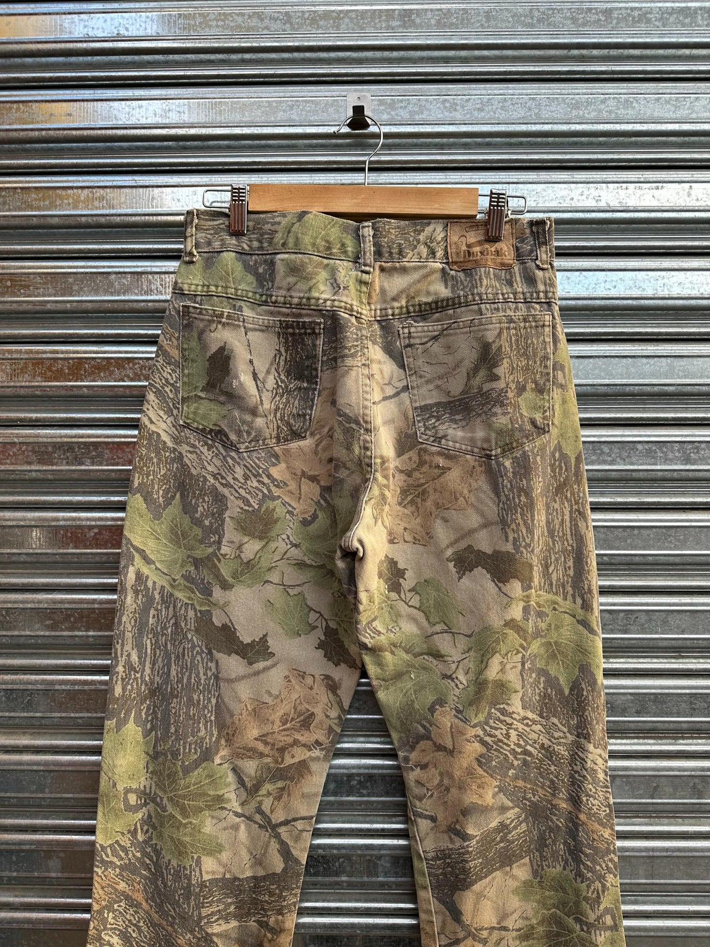 (32) Jean Vintage Duxback x Realtree 90s