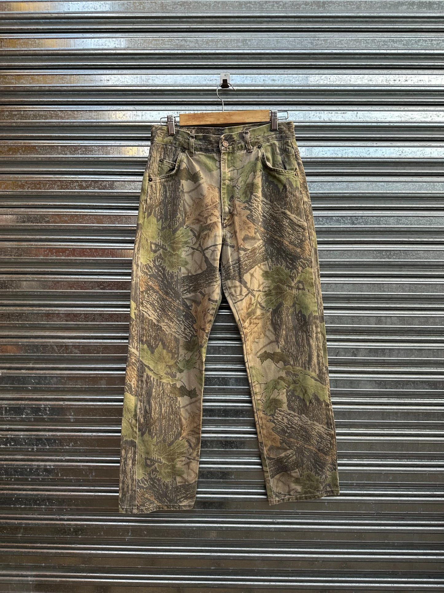 (32) Jean Vintage Duxback x Realtree 90s