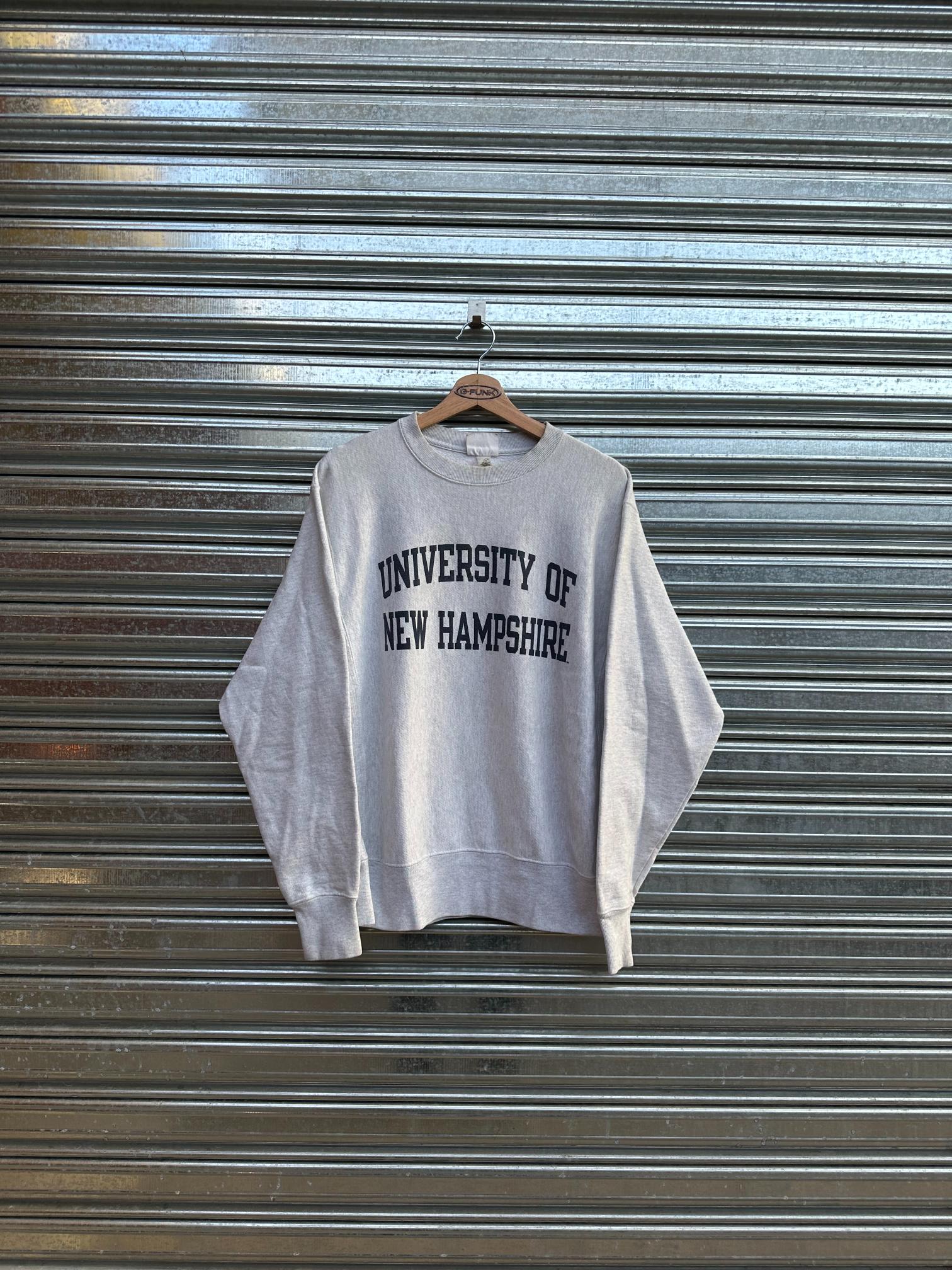 (M/L) Buzo Champion Vintage "University Of New Hampshire" Gray