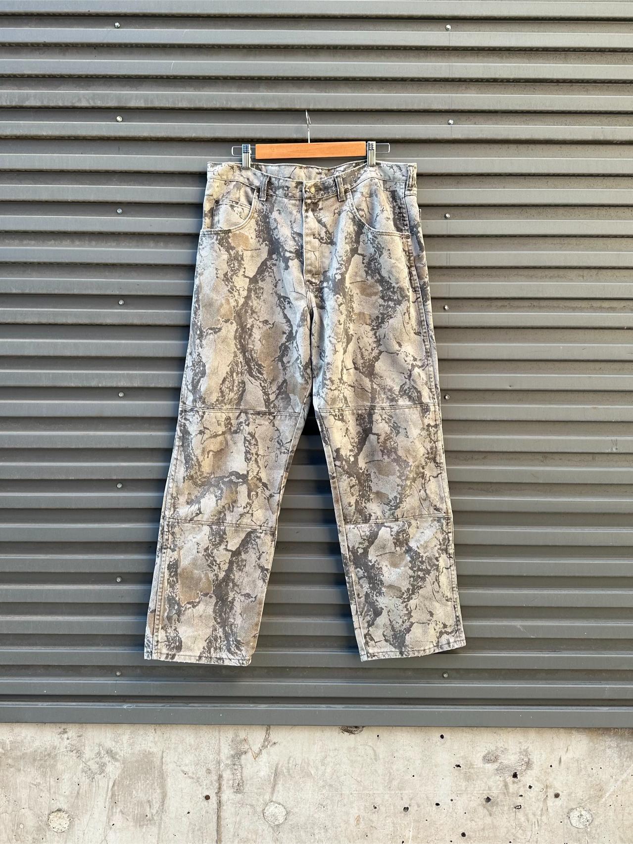 (36) Jean Vintage Wrangler 90s x Realtree Doble Rodilla "Stoned"