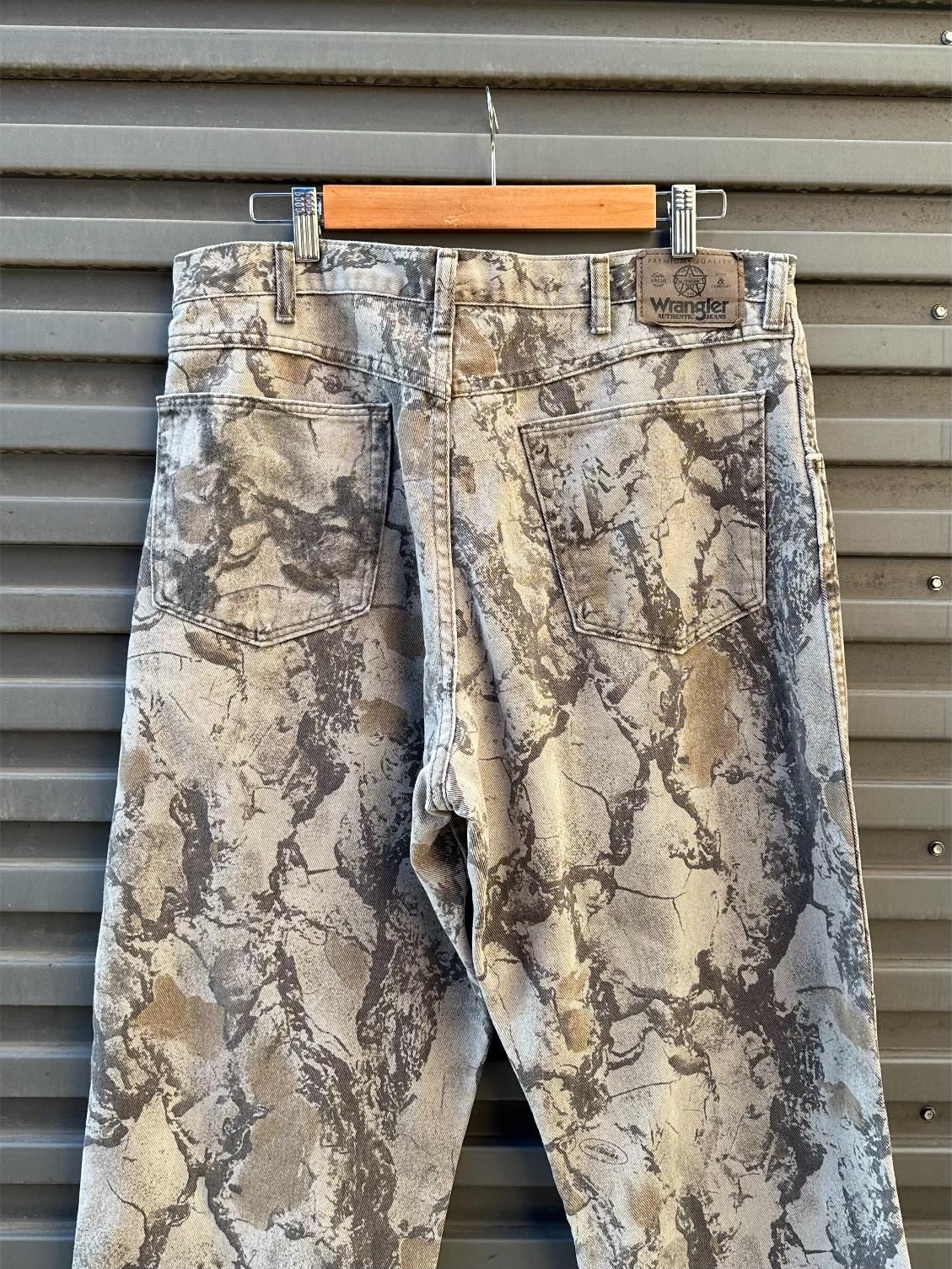 (36) Jean Vintage Wrangler 90s x Realtree Doble Rodilla "Stoned"