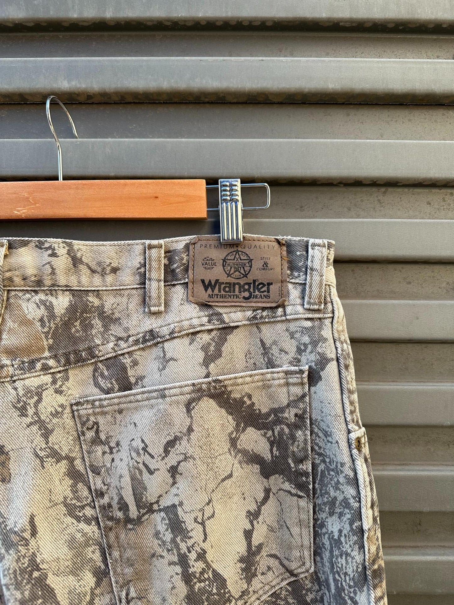 (36) Jean Vintage Wrangler 90s x Realtree Doble Rodilla "Stoned"